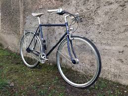 Rakete Roadster Mit Klassischen Gemufften Stahlrahmen Aus Crmo Stahl Fahrrad Konigsblau Stahlrahmen