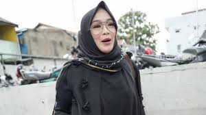 Berikut adalah jejak karir rina rina memulai awal karirnya dalam dunia tarik suara pada tahun 1995, swara mahardika, geronimo dan studio 26 menjadi saksi perjalanan rina dalam. Xdgqqvm4qutd5m