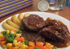 Resep steak daging sapi dengan bumbu sederhana namun istimewa plus saus barbeque ala rumahan yang enak. Resep Steak Daging Sapi Oleh Anita Marista Cookpad