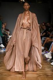 Fehmi dalsaldı ile gullüm show. Designer Spotlight Stockholm Fashion Week S Selam Fessahaye S Highly Anticipated Aw19 Collection