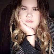 Kacey Mann's Instagram, Twitter & Facebook