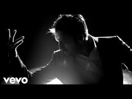 Aprenda a tocar essa música usando as cifras, tablaturas e versão simplificada com o cifras. Poetica Cesare Cremonini Accordi E Testo