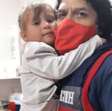 Canciones de Navidad en español. Hola amigos, escribí un par de canciones  cristianas navideñas en español y las grabamos para nuestros álbumes  navideños. La primera se llama “Memorias de Navidad” y la