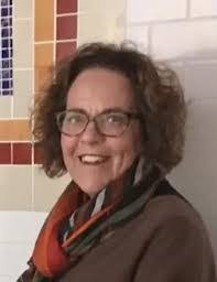 Vicki Craven's Instagram, Twitter & Facebook