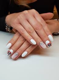 Paznokcie Hybrydowe Pedicure I Manicure Hybrydowy Colette Krakow
