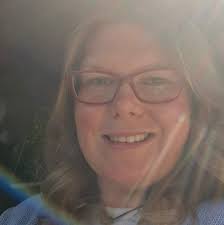 Looking for recommendations please for piano lessons to improve my  practical playing skills, I am a very mature lady who has musical theory  knowledge, ideally starting in November.