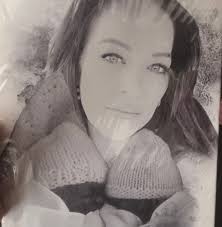 The cause of a serious fire at a village bungalow in West Sussex is 'under  investigation'. Here is a gallery of photos from the scene 👇  https://trib.al/D6dwvCz