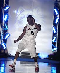 Here's everything you need to know about kemba walker's college career at. Kemba Walker Koonskollegebball