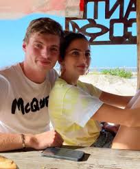 Max verstappen hat gerade am tv verkündet, dass er wieder single ist. Honestlyseb Tumblr Com Tumbex