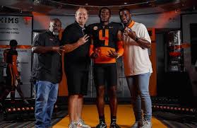 Five-Star Receiver Mike Matthews Commits To Tennessee