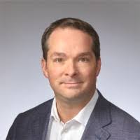 Lee Deville's Instagram, Twitter & Facebook