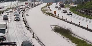 Personalidades protocolam pedido de impeachment de bolsonaro 1 de 22 em são josé dos campos (sp) granizo ficou na calçada, após chuvas atingirem a grande são paulo nesta madrugada foto: Risco De Mais Granizo Hoje No Sul Do Brasil E Sao Paulo Metsul Meteorologia