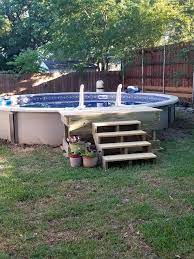 Small Landing Pad With Steps Above Ground Pool Landscaping Diy Swimming Pool Pool Deck Plans
