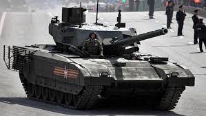 The driver sits in the left, gunner in the middle and commander in the right inside a special armoured capsule. Kampfpanzer T 14 Armata Chinesen Bezweifeln Starke Autobild De