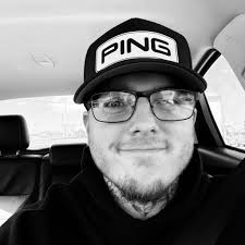 Hi guys. This, in my opinion, is the essence of the game. I'm giving the  Aphelium project to a raider at the dam... Down with the rats and long live  collaboration between