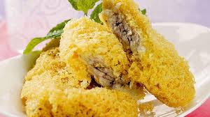 Cocok sekali dipadukan dengan nasi putih, ayam goreng, tempe tahu, lalaban, dan juga sambal cabai yang. Ternyata Begini Trik Mudah Bikin Pisang Goreng Kremes Ala Pedagang Kriuknya Bikin Jatuh Hati Tribunnews Com Mobile