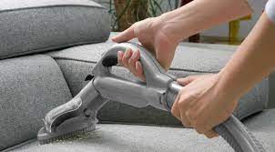 Mai 2020 gibt es das hochwertige produkt oa sofa care polsterreiniger bereits auf dem markt und im deutschen bereich kann man sich den oa sofa care. Flecken Aus Sofa Entfernen Die Besten Tipps Focus De