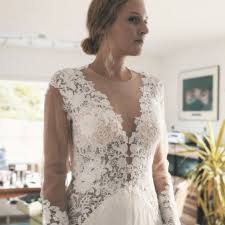 Inbetriebnahme und anpassung vor ort in der werkstatt möglich. Marry S Mobile Brautmode Deine Brautkleider Anprobe Direkt Bei Dir Zu Hause