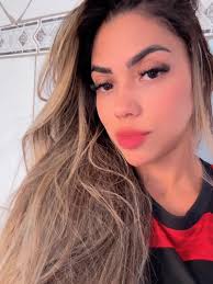 Oi, tudo bem? Vi que você curte conteúdos sobre treino feminino e quero te  deixar um convite especial. Sou especialista em glúteo empinado e definição  corporal, e estou montando uma nova turma