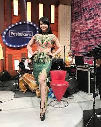 Ny time crossword printable : Yuk Intip 7 Koleksi Kebaya Cantik Dewi Perssik Inspirasi Buat Momen Spesial Kamu Tribun Style Line Today
