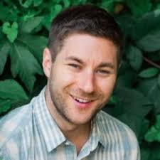 Higher web sales and lower fraud brighten online retailers' holiday