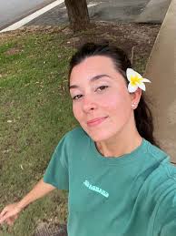 Hello, good evening, I have a degree in preschool education with 5 years of  experience, developing strategies to strengthen the comprehensive  development of boys and girls. I am studying English in Malta