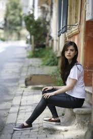 ozge gurel guzel kadinlar kadin unluler