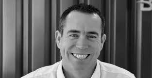 Nuovo incarico per Hatfield: dal 2025 alla guida di Sanlorenzo Yachts Uk