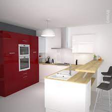 Trouvez l'inspiration pour votre nouvelle cuisine blanche. Cuisine Rouge Moderne Facade Stecia Rouge Brillant Oskab Cuisine Rouge Cuisine Rouge Et Blanche Cuisine Americaine
