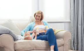 Meine maus ist jetzt 9 wochen alt und ich stille sie tagsüber alle 2 stunden. Lauft 10 Fakten Ubers Milchabpumpen Muttermagazin