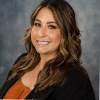 30+ perfiles de «Emanuela»