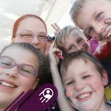 I'm needing background color ideas! (alcohol ink or mica powder?)