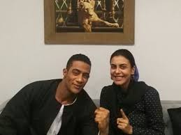 مسلسل نسر الصعيد الحلقة 13 الثالثة عشر hd. Ù‡Ø§Ø¬Ø± Ø§Ù„Ø´Ø±Ù†ÙˆØ¨Ù‰ ÙˆØ§Ù„Ø¯Ø© Ù…Ø­Ù…Ø¯ Ø±Ù…Ø¶Ø§Ù† ÙÙ‰ Ø§Ù„ØµØºØ± Ø¨Ù…Ø³Ù„Ø³Ù„ Ù†Ø³Ø± Ø§Ù„ØµØ¹ÙŠØ¯ Ø¹ÙŠÙ†