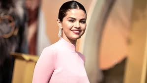 In july 2020, keanu reeves' sweetheart. Selena Gomez S Boyfriends Relationship Timeline See Pics Hollywood Life