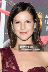 1,056 Fuschia Kate Sumner Photos & High Res Pictures