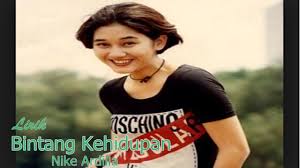 Setia band selalu berhati hati dalam meremake lagu orang lain, termasuk lagu ini yang ia bawakan dengan aransemen musik. Lirik Lagu Bintang Kehidupan By Nike Ardilla Lirik Lagu Bapak Pamagro Jaya Sakti