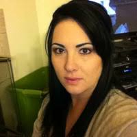 Angela Heyne's Instagram, Twitter & Facebook