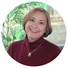 Laura Pumphrey's Instagram, Twitter & Facebook