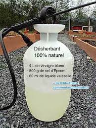 Recette Desherbant Naturel Plus Efficace Que Le Roundup Desherbant Naturel Desherbant Maison Entretien Jardin