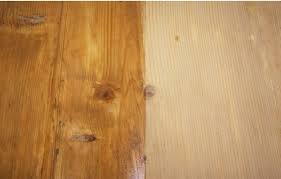 Pour une belle finition, égrenez la première couche à l'aide d'un papier abrasif fin. Tout Savoir A Propos Des Caracteristiques De Finition Du Parquet Huile