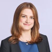 Amanda Shuster's Instagram, Twitter & Facebook