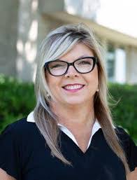 Jane Hacker's Instagram, Twitter & Facebook