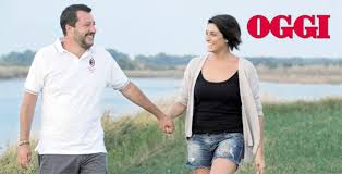 Tutti ricorderanno la foto che elisa isoardi ha deciso di pubblicare sul proprio profilo instagram che riprendeva un momento intimo tra lei e il suo allora fidanzato. Elisa Isoardi E Matteo Salvini La Loro E Un Estate Selvaggia