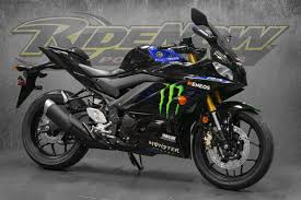Maverick viñales and fabio quartararo have taken the covers off their new bikes. 2021 Yamaha Yzf R3 Monster Energy Yamaha Motogp Edition Find My Yamaha