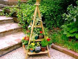 Need Some Ideas To Display Your Plants Indoor And Outdoor Here You Go We Have Listed A Lot Of Easi Diy Plant Stand Plant Stands Outdoor Diy Planters Outdoor