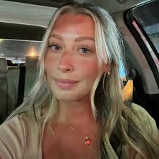 What drink mimics Peach RedBull?? I'm trying to prepare myself for Friday,  so I can get him a drink too.