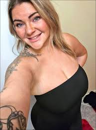 J'espère ma sœur. 🥺 les hommes aiment-ils encore maman blonde ronde ?