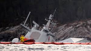 In january 1994 the lead ship knm oslo had a boiler feed pump failure and drifted in heavy seas off bergen before running aground. Norwegische Fregatte Helge Ingstad Versunken Sicherung Zu Schwach Stern De