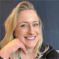 Stacy Beck's Instagram, Twitter & Facebook