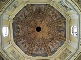 Nei pennacchi della cupola, altri 4 tondi policromi sempre in terracotta, rappresentano gli evangelisti sono attribuiti a luca della robbia o al brunelleschi stesso che ne avrebbe curato il disegno prima di affidarne la realizzazione alla bottega dei della robbia: Pennacchi Della Cupola Picture Of Chiesa Matrice Maria Ss Immacolata Fragagnano Tripadvisor
